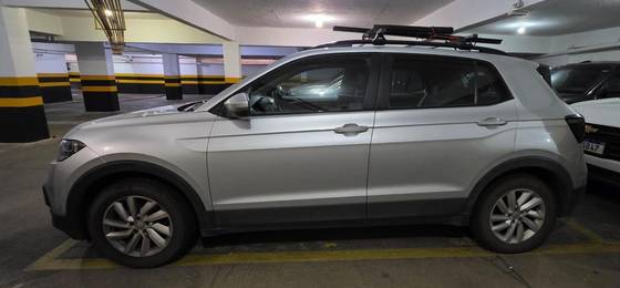 VOLKSWAGEN T-CROSS 1.0 200 TSI TOTAL FLEX AUTOMÁTICO VOLKSWAGEN T-CROSS 1.0 200 TSI TOTAL FLEX AUTOMÁTICO
